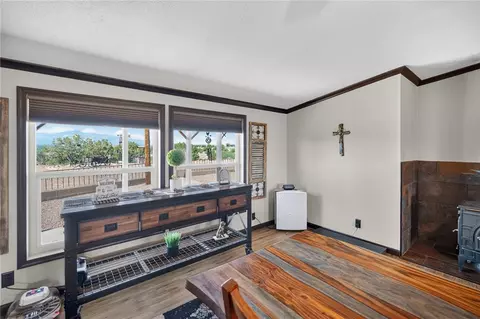 Dining - 11125 E Prospect Dr, Kingman, AZ 86401 photo 1 of 2