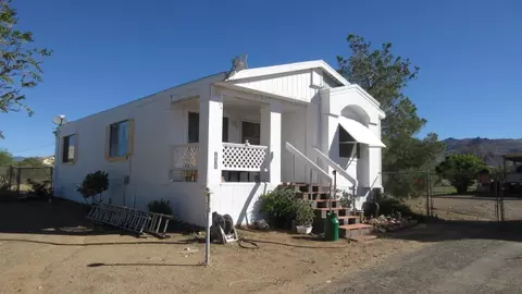 3616 N Hope Rd, Golden Valley, AZ 86413