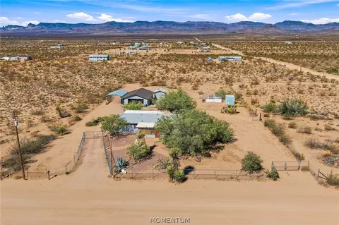 5485 Laguna Rd, Golden Valley, AZ 86413