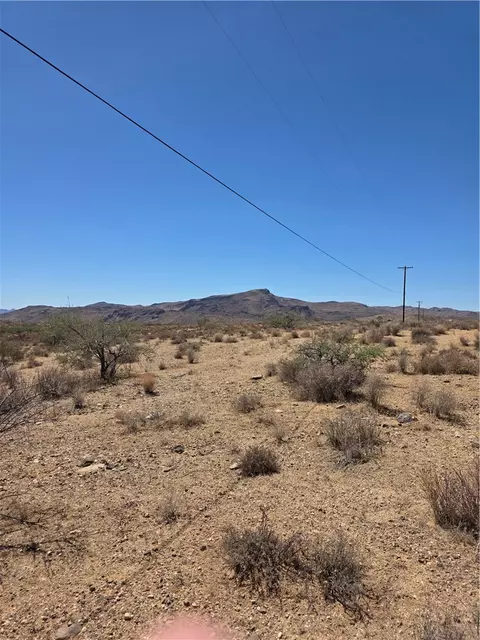 308-21 W 089 W Sleigh St, Golden Valley, AZ 86413