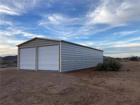 6585 W Mcelmo Dr, Golden Valley, AZ 86413