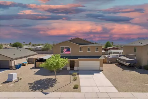 574 Holly St, Bullhead City, AZ 86442