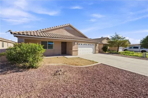 Exterior - 3833 E Suffock Ave, Kingman, AZ 86409 photo 2 of 6