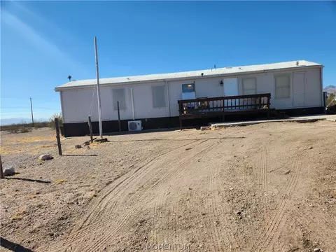 709 S Estrella Rd, Golden Valley, AZ 86413