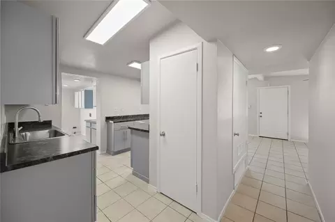 Entry Way - 2115 Davis Ave, Kingman, AZ 86401 photo 1 of 2
