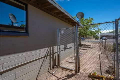 Exterior - 2115 Davis Ave, Kingman, AZ 86401 photo 12 of 17
