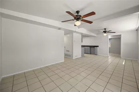 Living - 2115 Davis Ave, Kingman, AZ 86401 photo 3 of 6