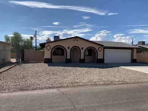 2115 Kingston Dr, Bullhead City, AZ 86442