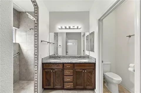 Bath - 3352 N Apache St, Kingman, AZ 86401 photo 1 of 5