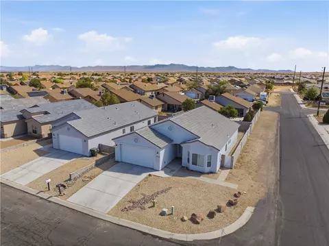 View/Area - 3352 N Apache St, Kingman, AZ 86401 photo 3 of 7
