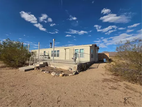 4371 W Belle Dr, Golden Valley, AZ 86413