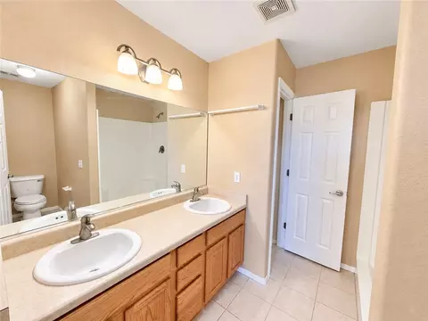Bath - 955 E Beverly Ave, Kingman, AZ 86409 photo 3 of 3