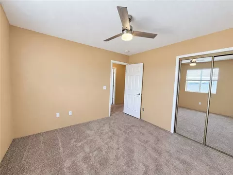 Bedroom - 955 E Beverly Ave, Kingman, AZ 86409 photo 2 of 7