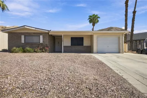 2696 Country Club Dr, Bullhead City, AZ 86442