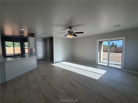 Living - 3120 E Devlin Ave, Kingman, AZ 86409 photo 2 of 4