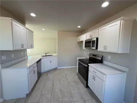 Kitchen - 3120 E Devlin Ave, Kingman, AZ 86409 photo 1 of 4