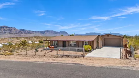 300 E Tusayan Dr, Meadview, AZ 86444