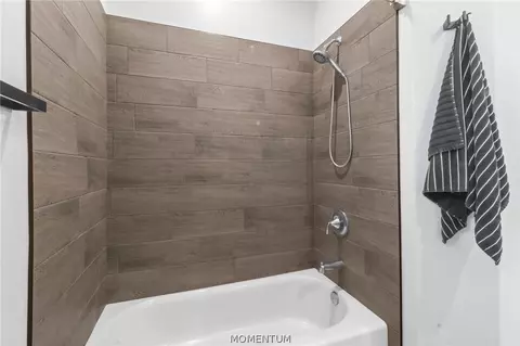 Bath - 3780 Katie Lane Loop, Kingman, AZ 86401 photo 2 of 5