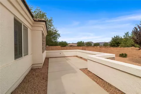 Exterior - 3780 Katie Lane Loop, Kingman, AZ 86401 photo 5 of 9