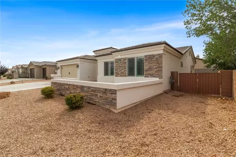 Exterior - 3780 Katie Lane Loop, Kingman, AZ 86401 photo 3 of 9