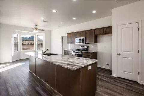 Kitchen - 3379 Rusty Spur Ave, Kingman, AZ 86409 photo 1 of 2