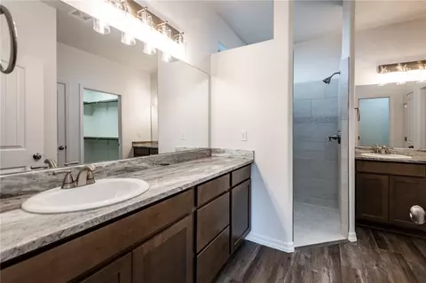 Bath - 3379 Rusty Spur Ave, Kingman, AZ 86409 photo 1 of 2