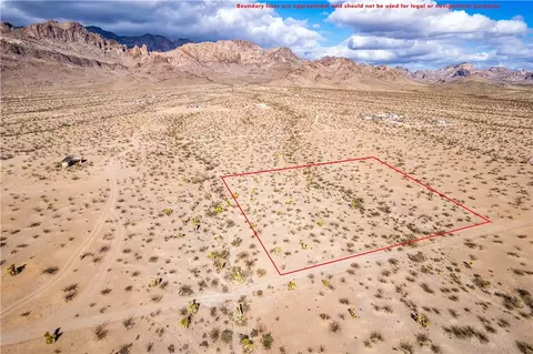 4629 S Pima Rd, Golden Valley, AZ 86413