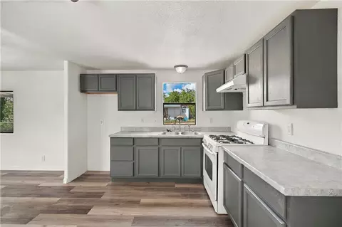 Kitchen - 3139 E Packard Ave, Kingman, AZ 86409 photo 2 of 2