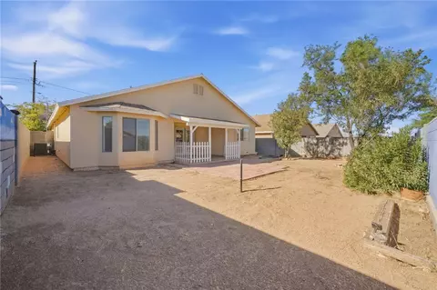 Exterior - 2819 Simms Ave, Kingman, AZ 86401 photo 4 of 5