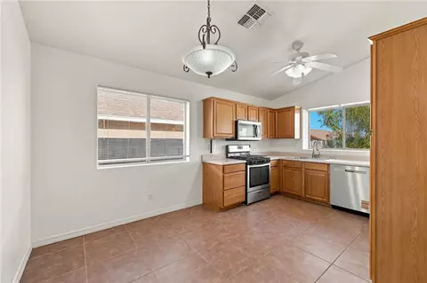 Kitchen - 2819 Simms Ave, Kingman, AZ 86401 photo 1 of 2