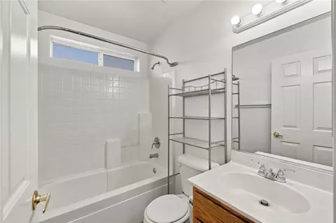 Bath - 2819 Simms Ave, Kingman, AZ 86401 photo 4 of 4