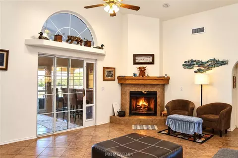 Living - 7560 E Cayuse Dr, Kingman, AZ 86401 photo 2 of 2