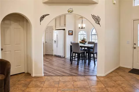 Entry Way - 7560 E Cayuse Dr, Kingman, AZ 86401 photo 2 of 3