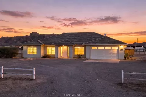 1949 S Estrella Rd, Golden Valley, AZ 86413