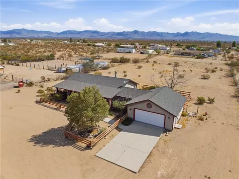 3686 N Mormon Flat Rd, Golden Valley, AZ 86413