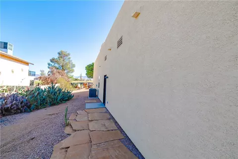 Exterior - 7683 E Oxbow Dr, Kingman, AZ 86401 photo 14 of 17