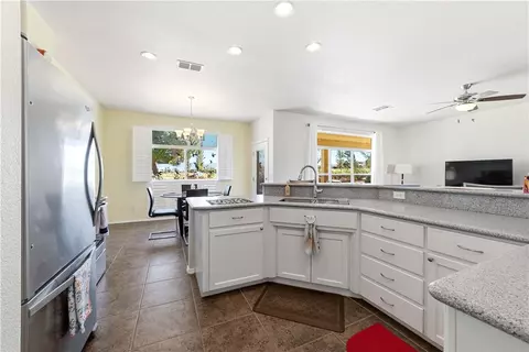 Kitchen - 7683 E Oxbow Dr, Kingman, AZ 86401 photo 1 of 4