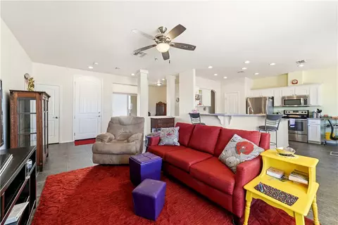 Living - 7683 E Oxbow Dr, Kingman, AZ 86401 photo 1 of 4