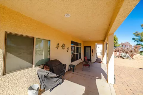 Exterior - 7683 E Oxbow Dr, Kingman, AZ 86401 photo 7 of 17