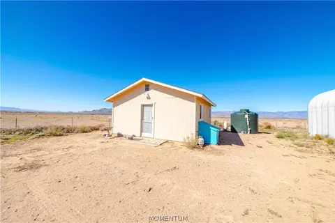 Exterior - 6811 Yeargin Dr, Kingman, AZ 86401 photo 1 of 9