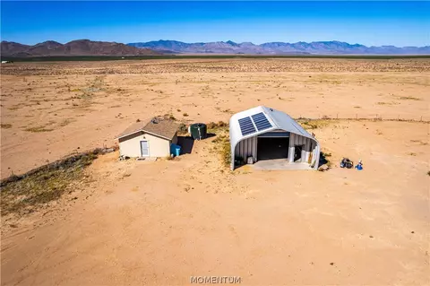 6811 Yeargin Dr, Kingman, AZ 86401