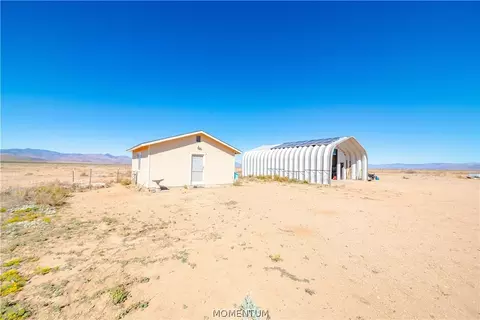Exterior - 6811 Yeargin Dr, Kingman, AZ 86401 photo 6 of 9