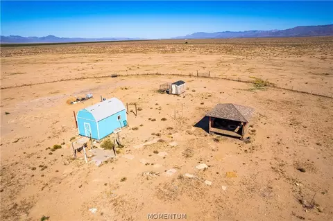 Exterior - 6811 Yeargin Dr, Kingman, AZ 86401 photo 7 of 9