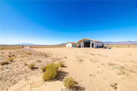 Exterior - 6811 Yeargin Dr, Kingman, AZ 86401 photo 8 of 9