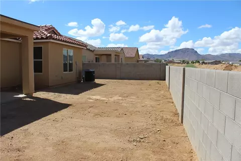 Exterior - 3453 E Ames Ave, Kingman, AZ 86409 photo 3 of 4