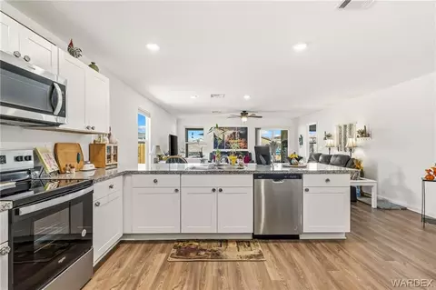 Kitchen - 3579 Angelina Dr, Kingman, AZ 86401 photo 3 of 5