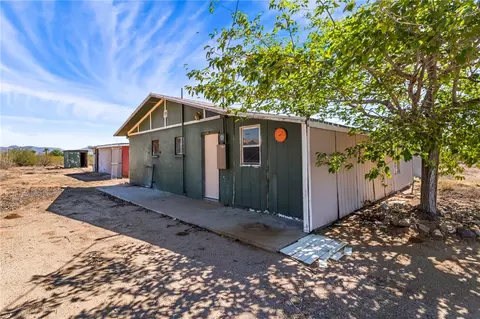 3404 N Verde Rd, Golden Valley, AZ 86413