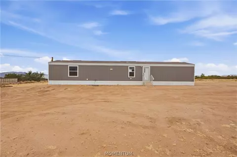 3401 N Horn Rd, Golden Valley, AZ 86413
