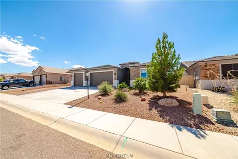 Exterior - 4797 E Lazy River Rd, Kingman, AZ 86401 photo 4 of 18