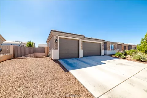 Exterior - 4797 E Lazy River Rd, Kingman, AZ 86401 photo 5 of 18